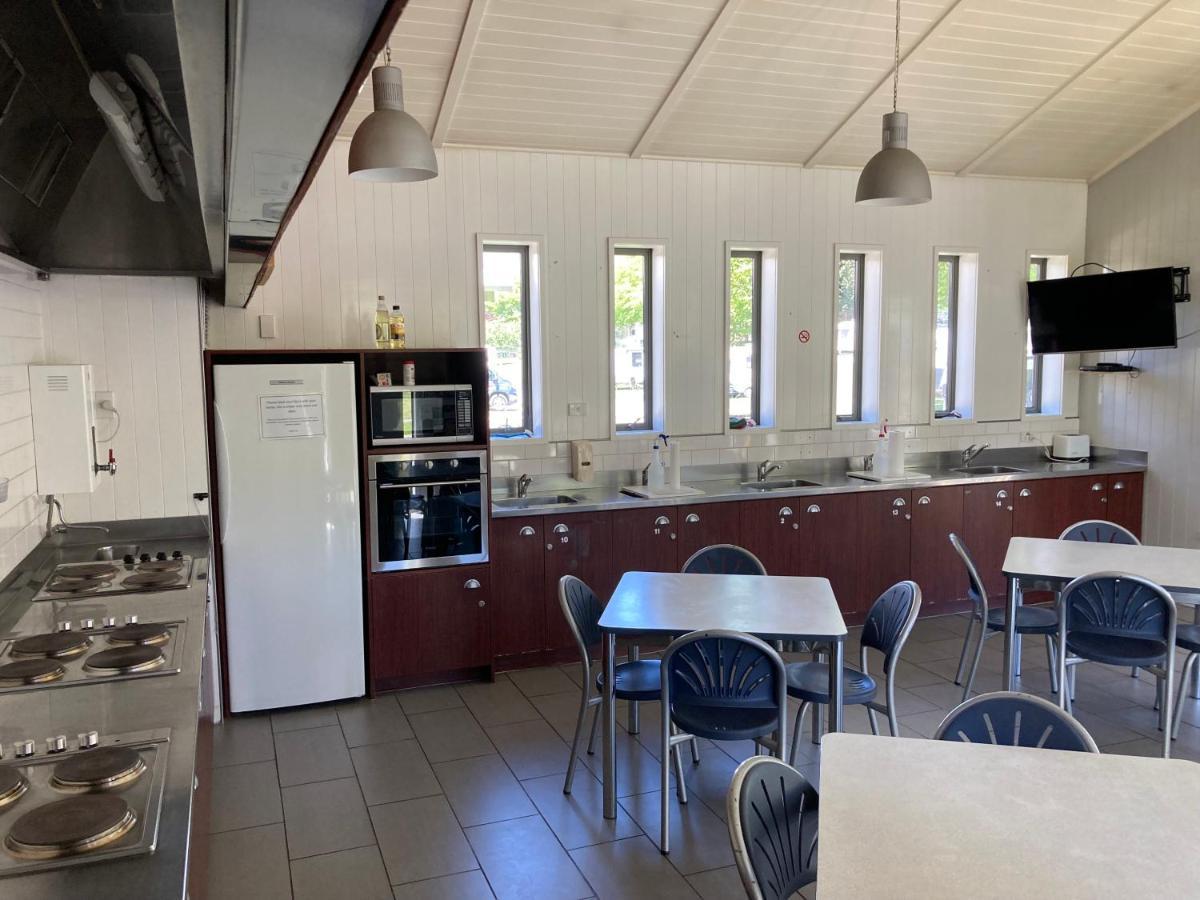 Hampshire Holiday Parks - Arrowtown Extérieur photo